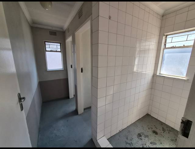300M² WAREHOUSE TO LET IN WADEVILLE